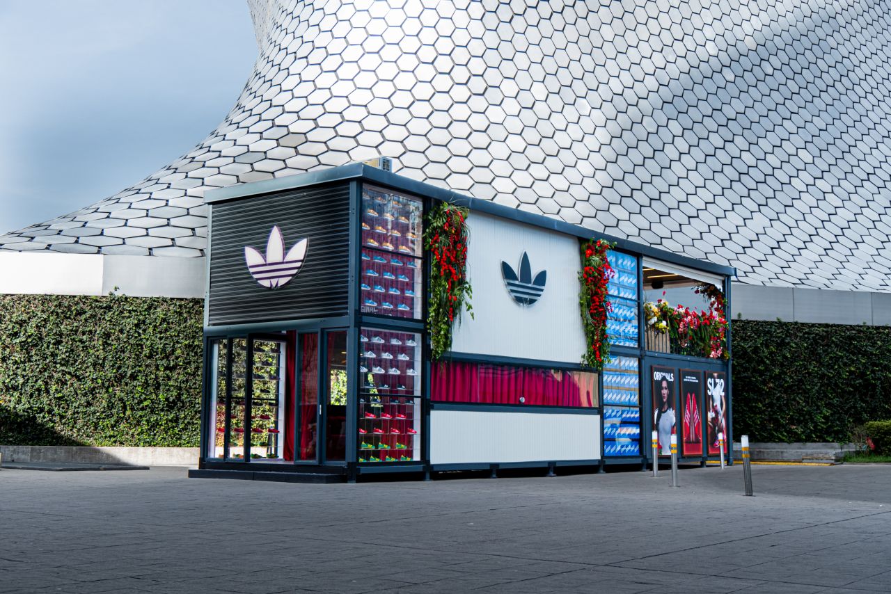 Adidas PopUp Store Plaza Carso
