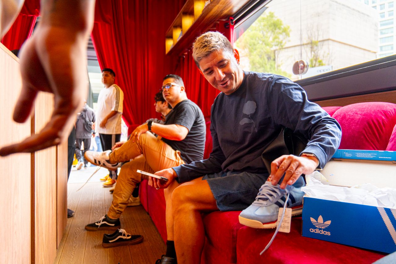 Adidas PopUp Store Plaza Carso